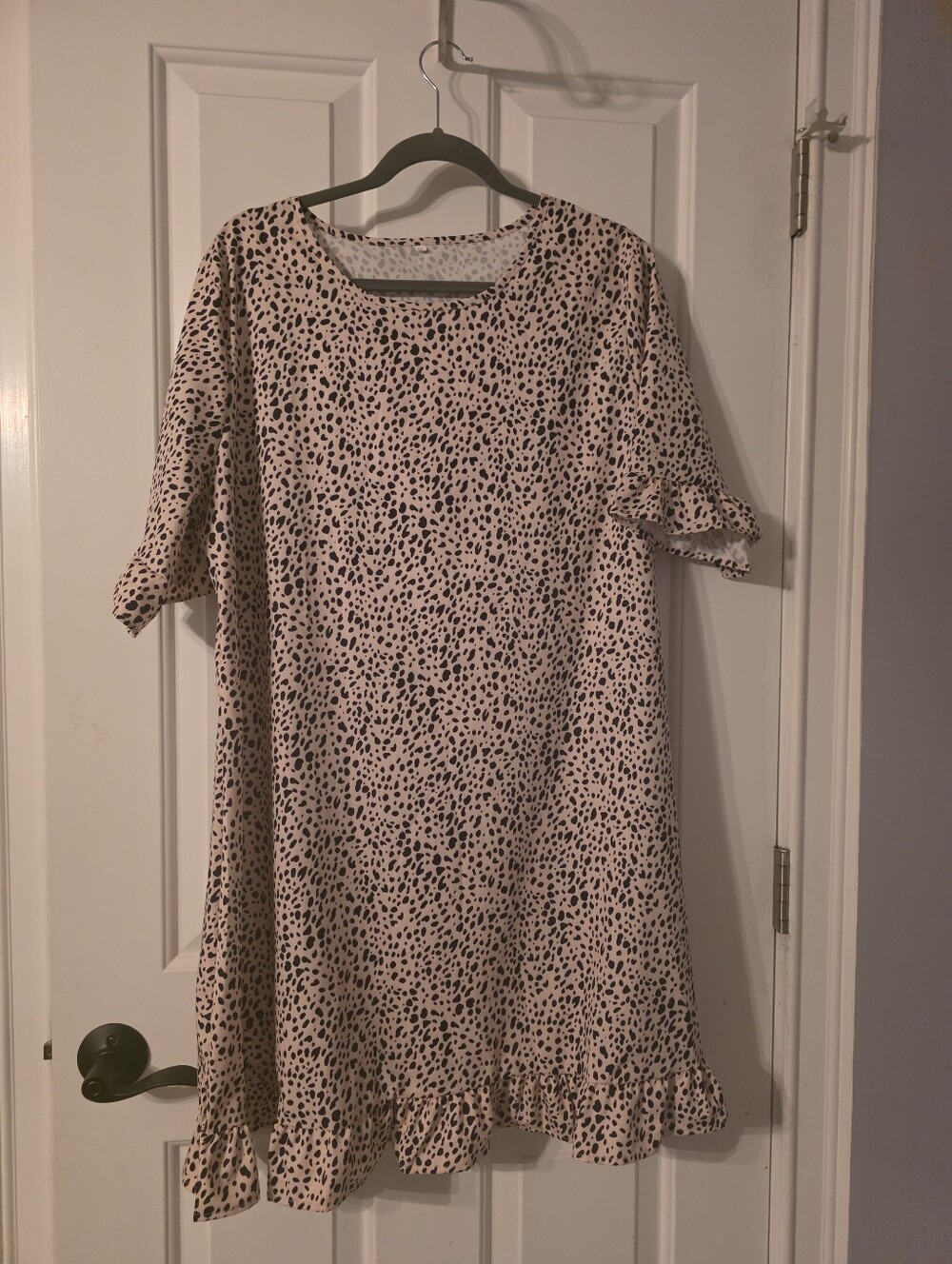 Leopard Print Ruffle-Hem Midi Dress in Blush Tan/black